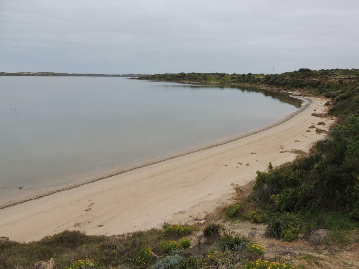 Samphire: Coorong Accommodation Meningie Exterior photo